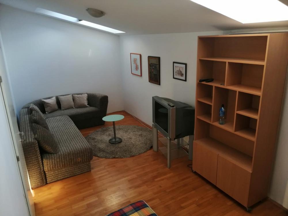 Slika 2 - Mileve Marić Ajnštajn, Trosoban stan za izdavanje, 90m2, 800€