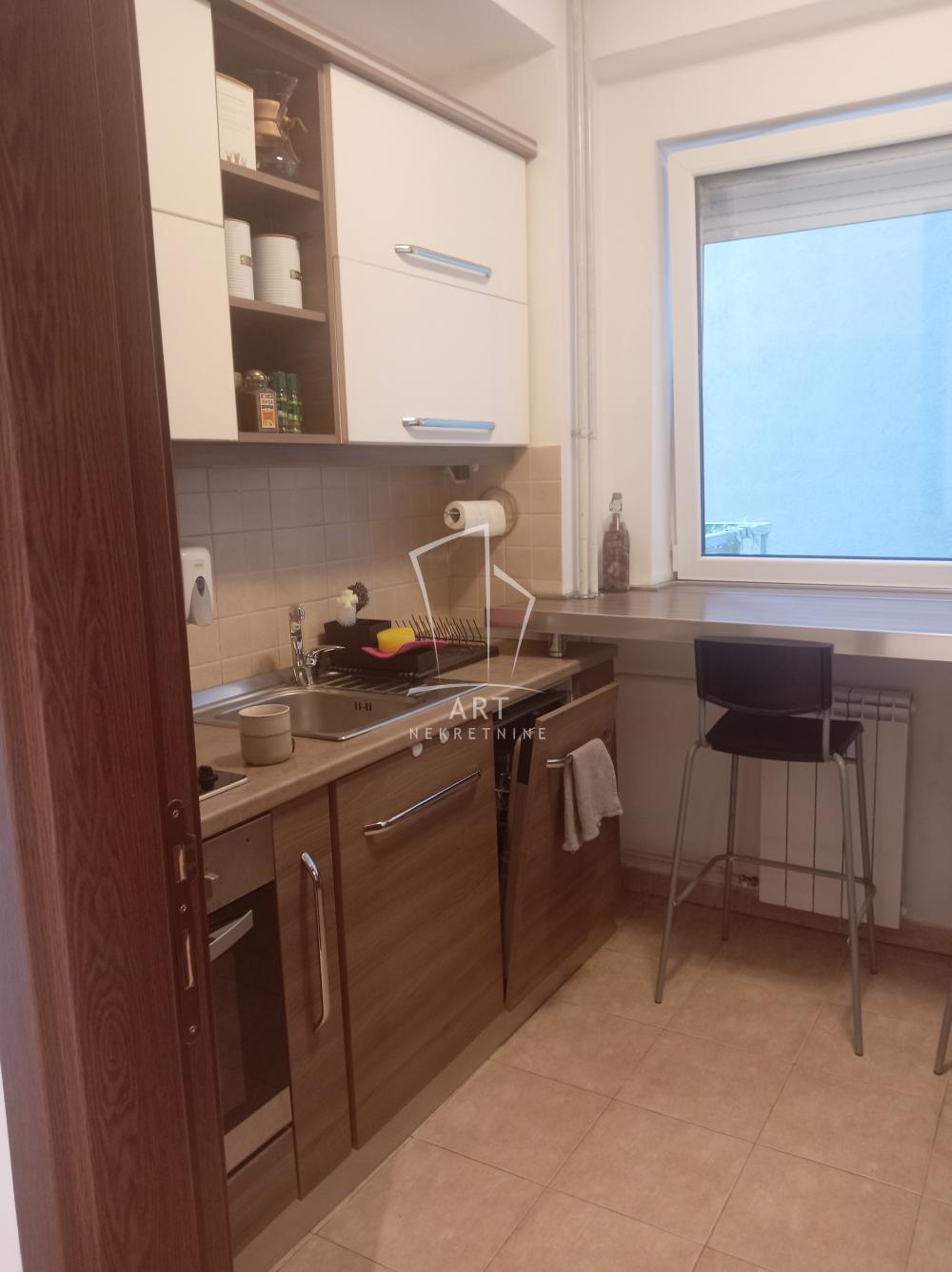 Slika 4 - Vojvode Stepe, Dvosoban stan na prodaju, 52m2, 200.000€