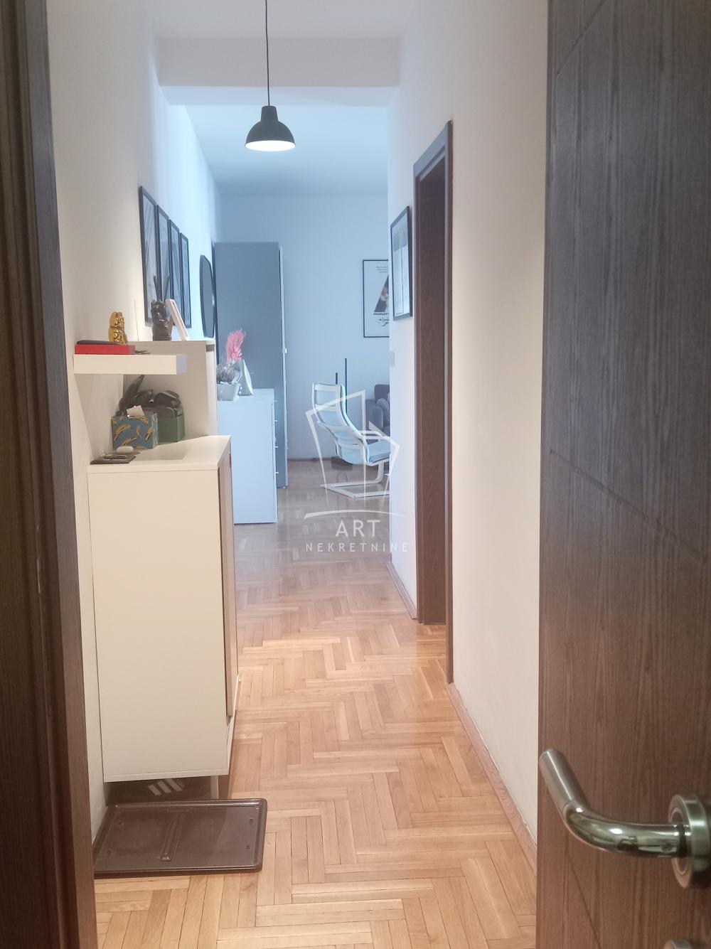 Slika 2 - Vojvode Stepe, Dvosoban stan na prodaju, 52m2, 200.000€