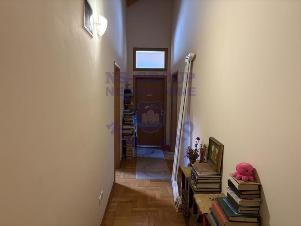 Glavna slika -Četvorosoban stan na prodaju, 100m2, 206.000€