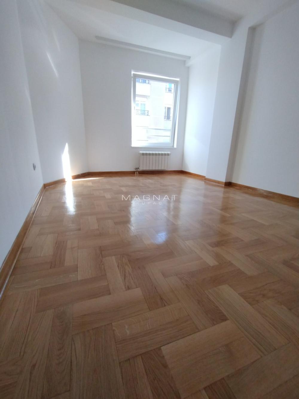 Slika 8 - Trosoban stan na prodaju, 65m2, 305.500€