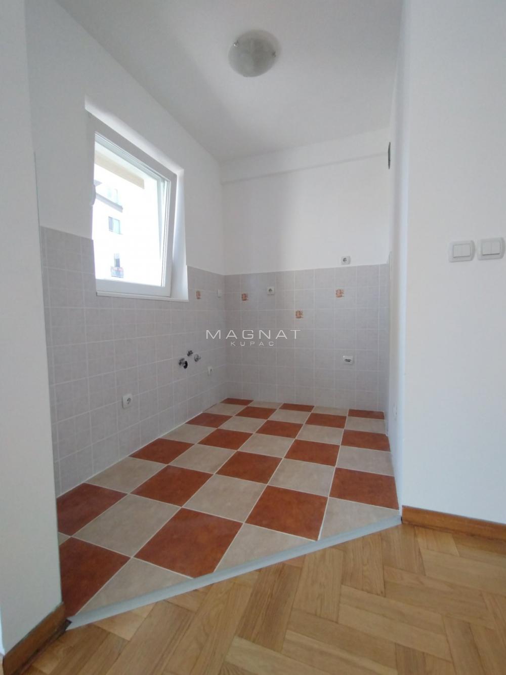 Slika 5 - Trosoban stan na prodaju, 65m2, 305.500€