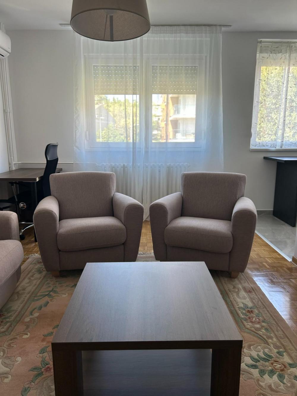 Slika 1 - Strumička, Dvosoban stan za izdavanje, 45m2, 700€