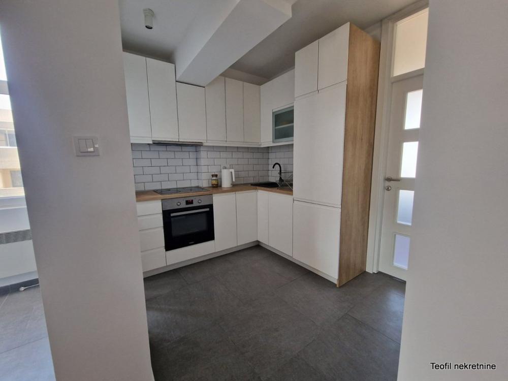 Slika 6 - Miće Popovića, Dvoiposoban stan za izdavanje, 47m2, 1.200€