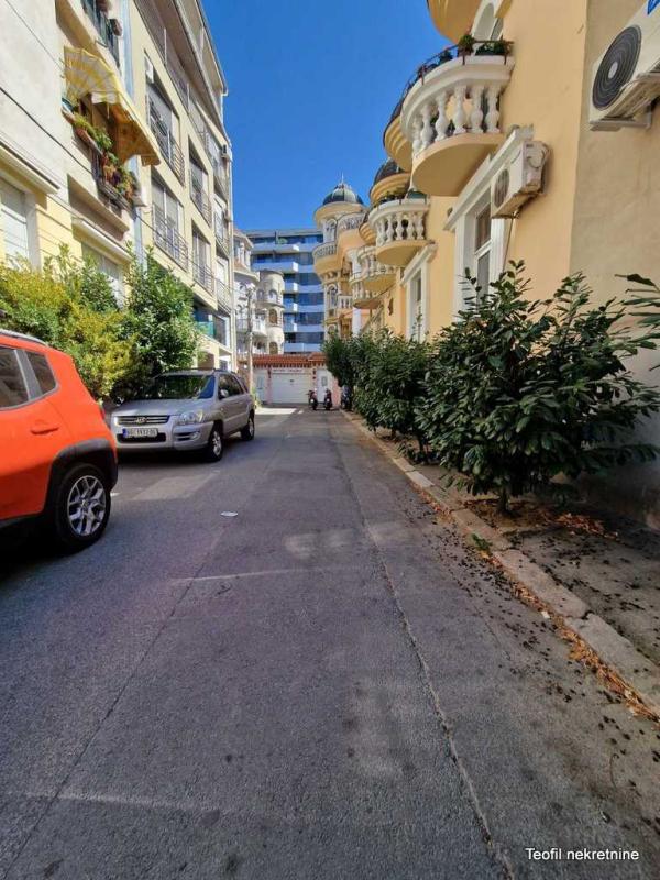 Slika 11 - Miće Popovića, Dvoiposoban stan za izdavanje, 47m2, 1.200€