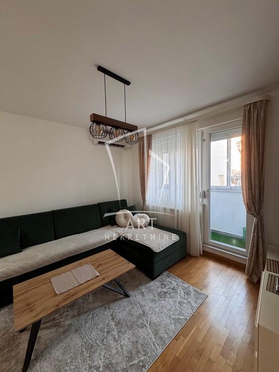 Slika 3 - Marka Oreškovića, Dvosoban stan za izdavanje, 50m2, 750€