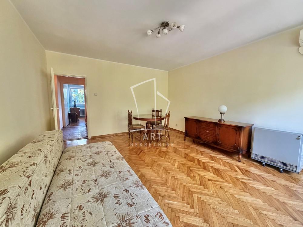 Slika 1 - Omladinskih brigada, Dvoiposoban stan na prodaju, 76m2, 290.000€