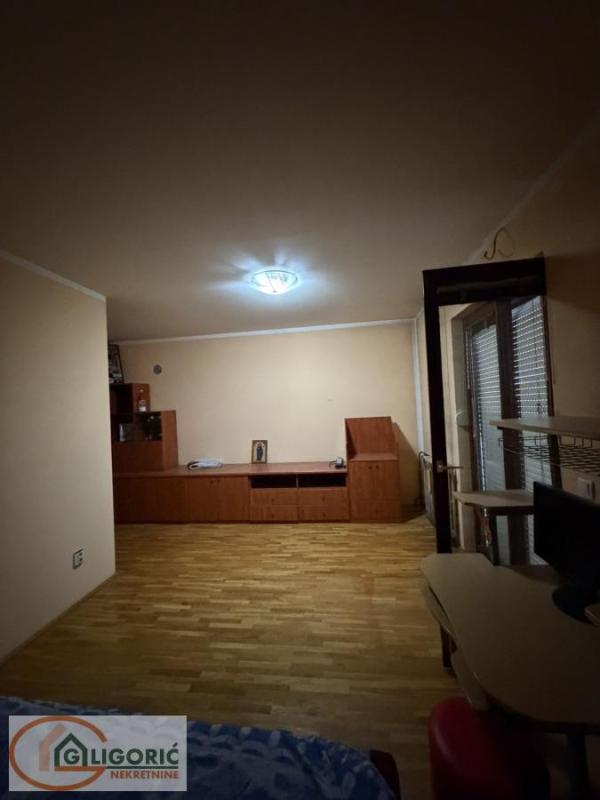 Slika 8 - Jovanke Radaković,  Kuća na prodaju, 300m2, 300.000€