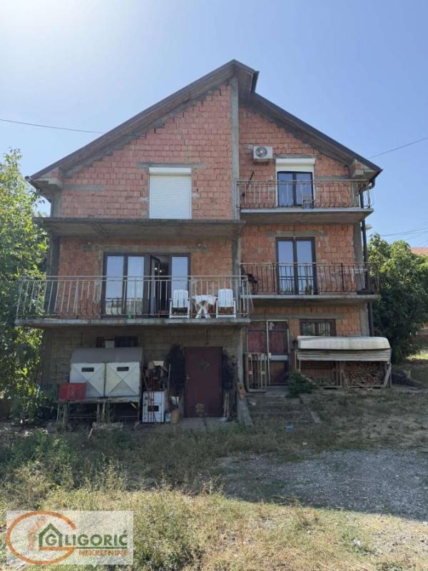 Slika 1 - Jovanke Radaković,  Kuća na prodaju, 300m2, 300.000€