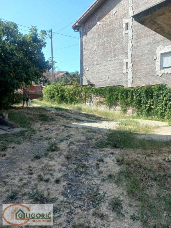 Slika 2 - Jovanke Radaković,  Kuća na prodaju, 300m2, 300.000€