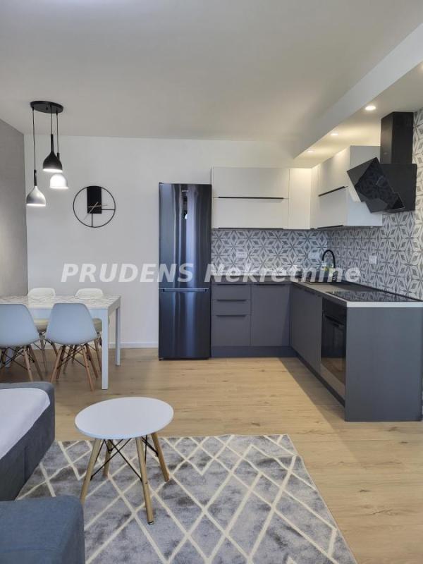 Slika 3 - Bulevar maršala Tolbuhina, Dvosoban stan za izdavanje, 52m2, 800€