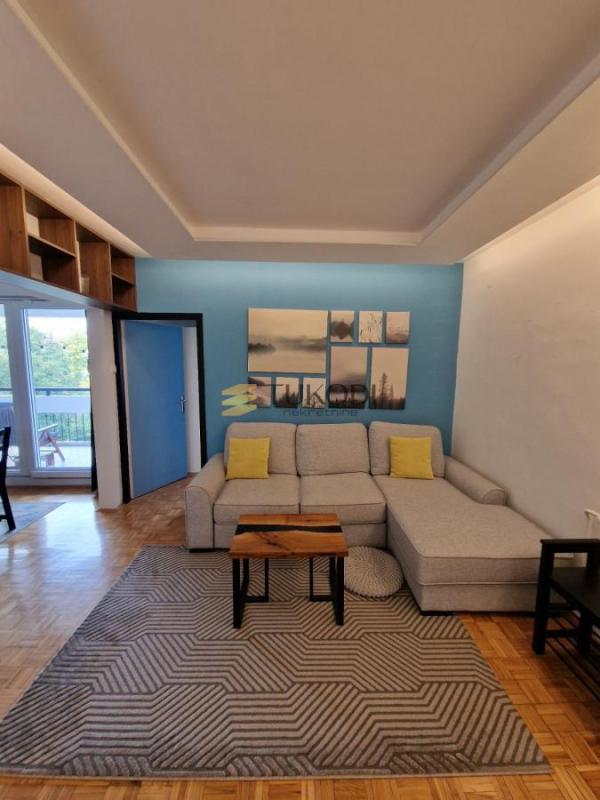 Slika 1 - Četvorosoban stan za izdavanje, 71m2, 700€