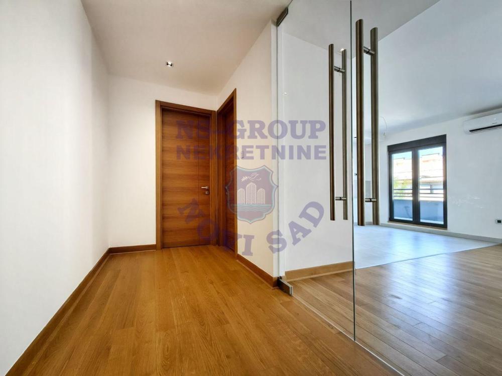 Slika 8 - Četvorosoban stan na prodaju, 240m2, 618.000€