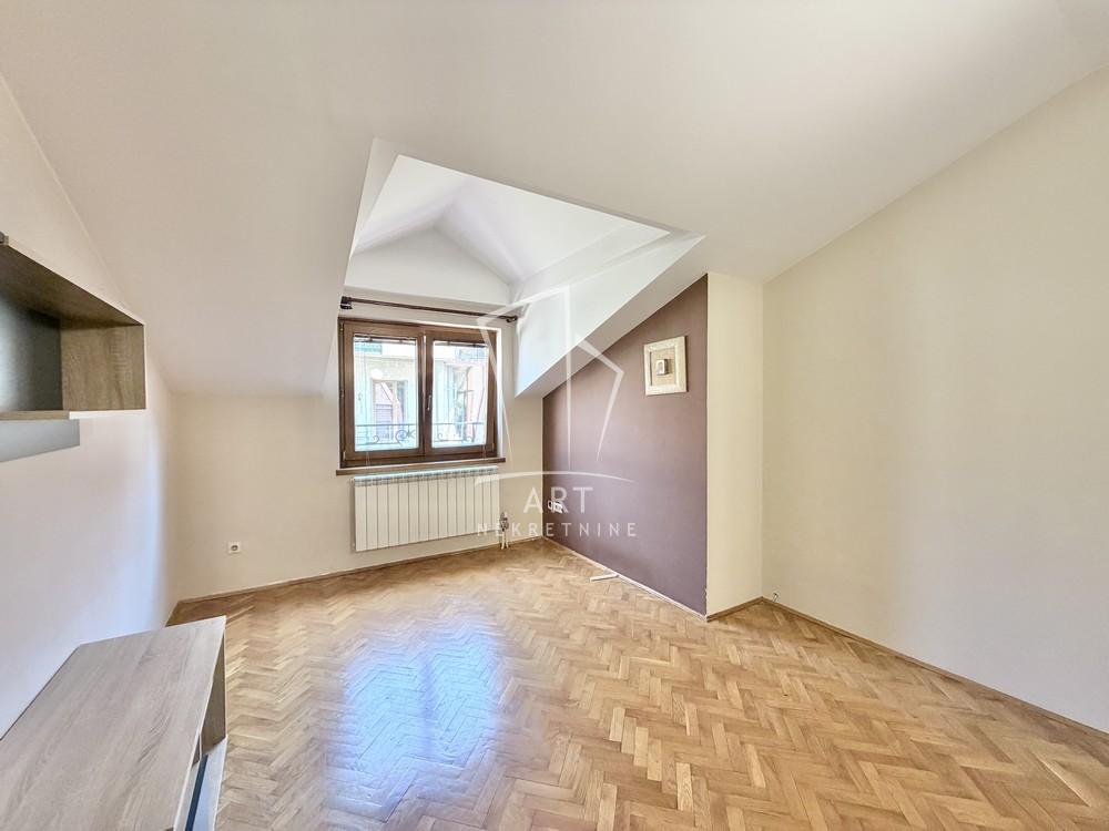 Slika 10 - Mite Rakića, Petosoban stan za izdavanje, 150m2, 1.500€