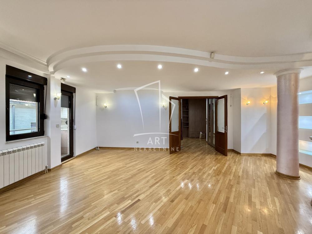 Slika 2 - Bilećka, Četvorosoban stan za izdavanje, 103m2, 1.200€