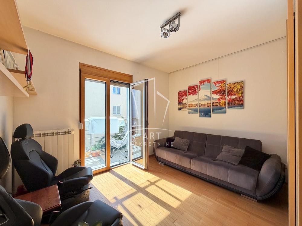 Slika 10 - Hadži-Đerina, Petosoban stan na prodaju, 104m2, 615.000€