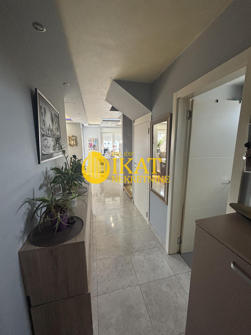 Slika 5 - Stevana Dubajića, Četvorosoban stan na prodaju, 101m2, 235.000€
