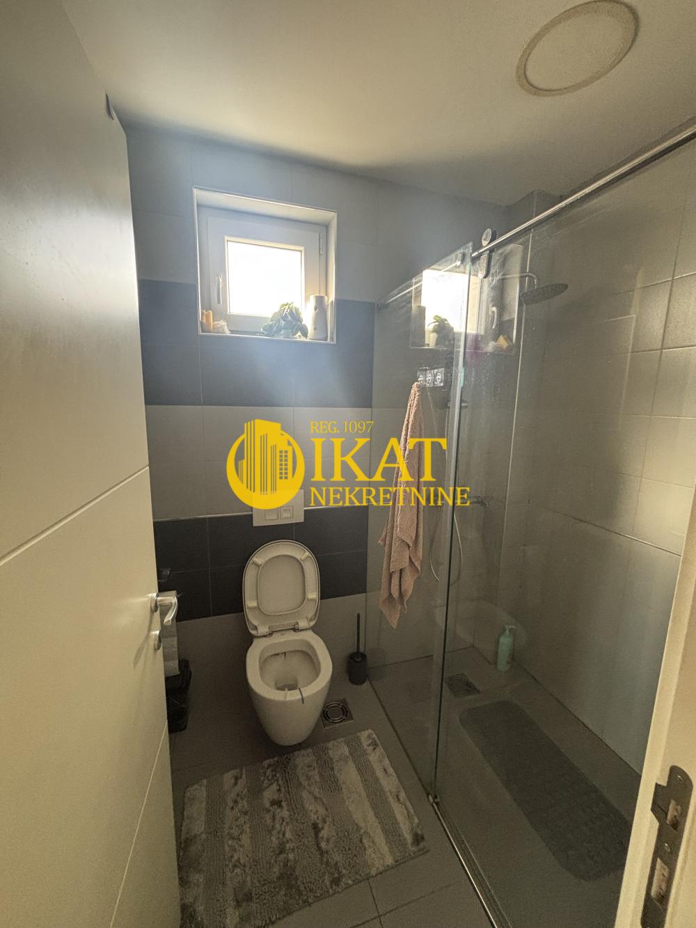 Slika 6 - Stevana Dubajića, Četvorosoban stan na prodaju, 101m2, 235.000€