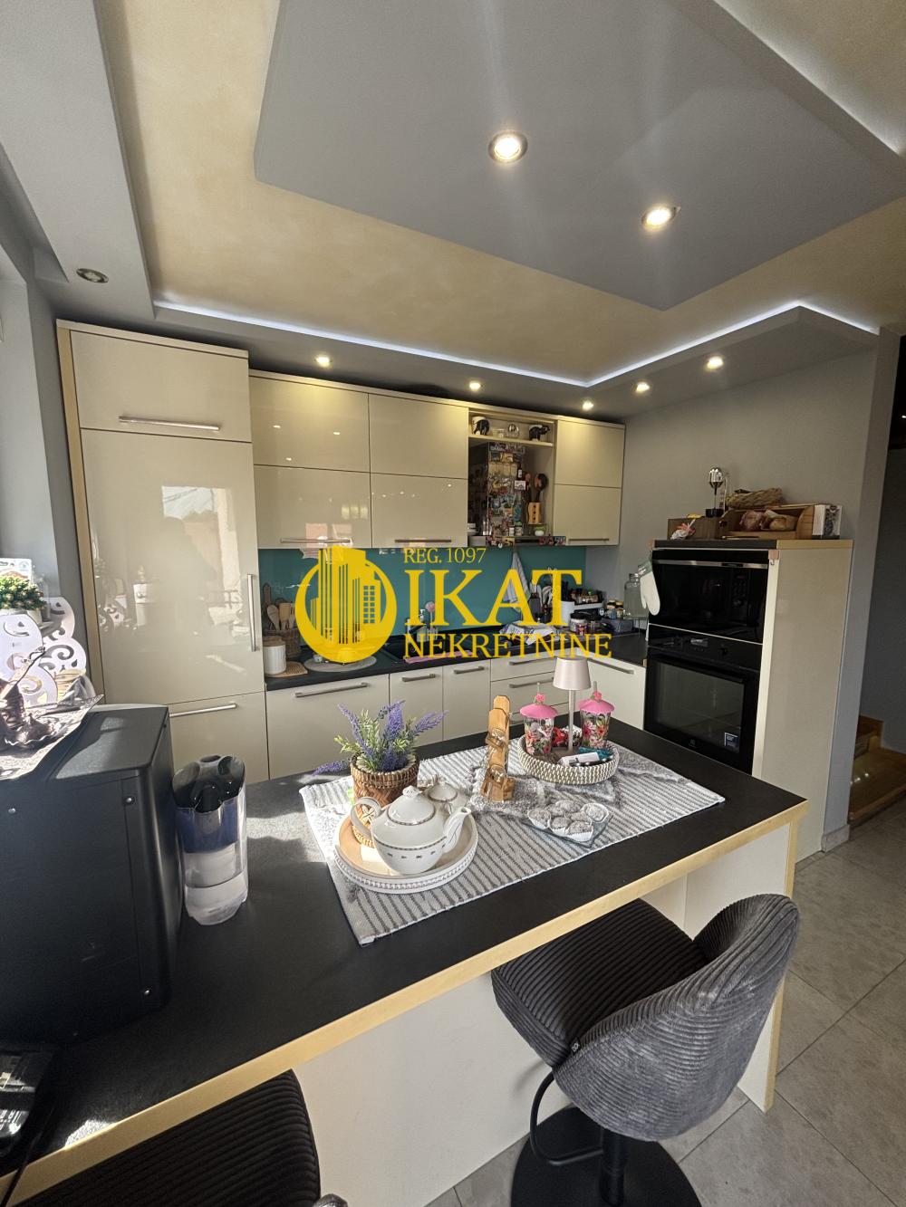 Slika 7 - Stevana Dubajića, Četvorosoban stan na prodaju, 101m2, 235.000€