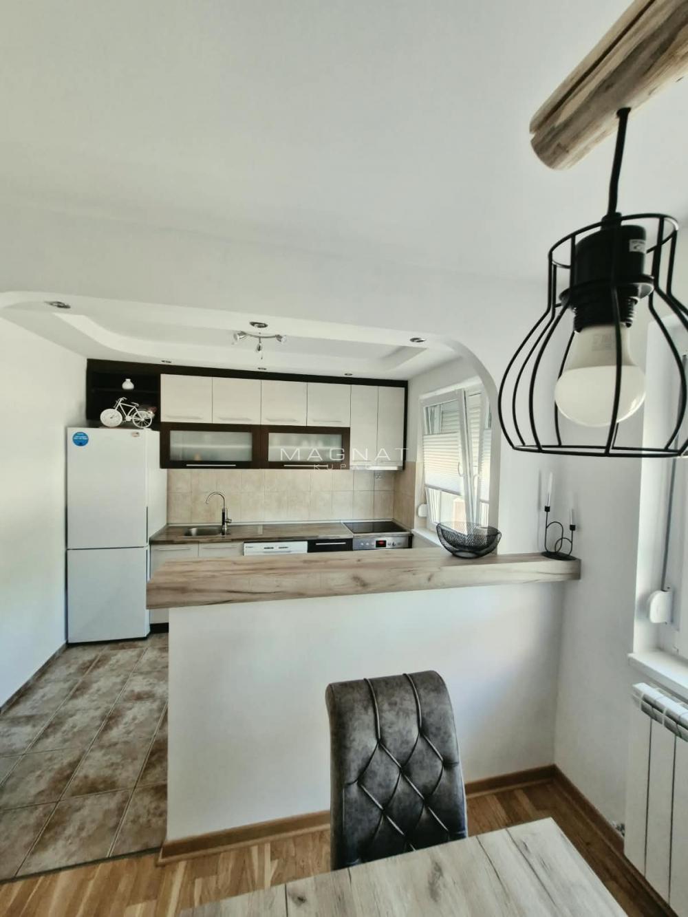 Slika 2 -  Kuća na prodaju, 260m2, 250.000€