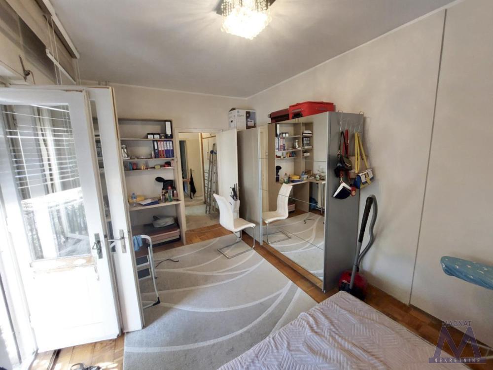 Slika 6 - Trosoban stan za izdavanje, 700€