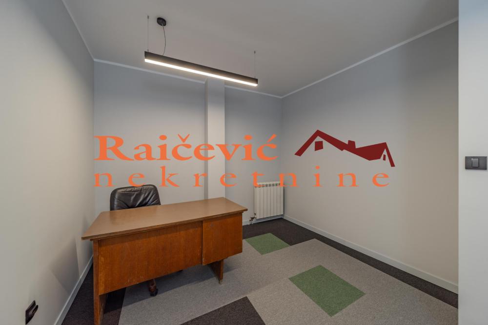 Slika 5 - Vojvode Stepe,  Lokal za izdavanje, 152m2, 2.400€