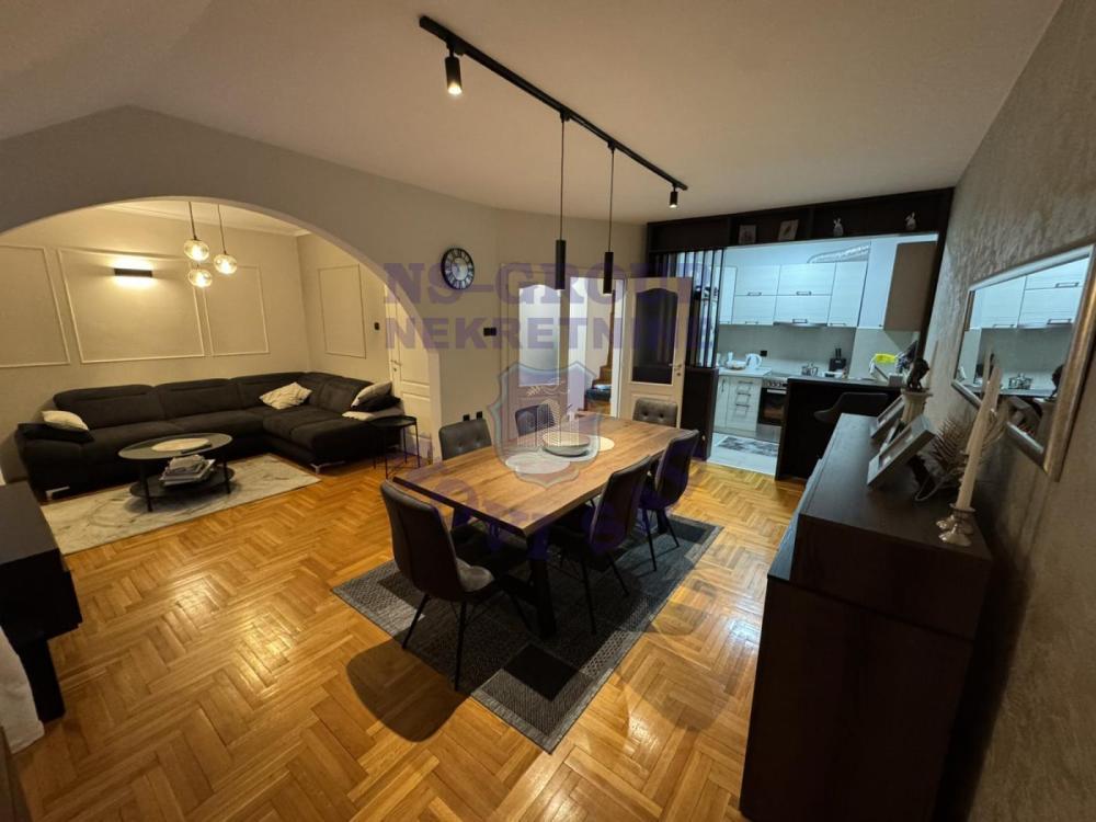 Glavna slika -Trosoban stan na prodaju, 80m2, 174.070€