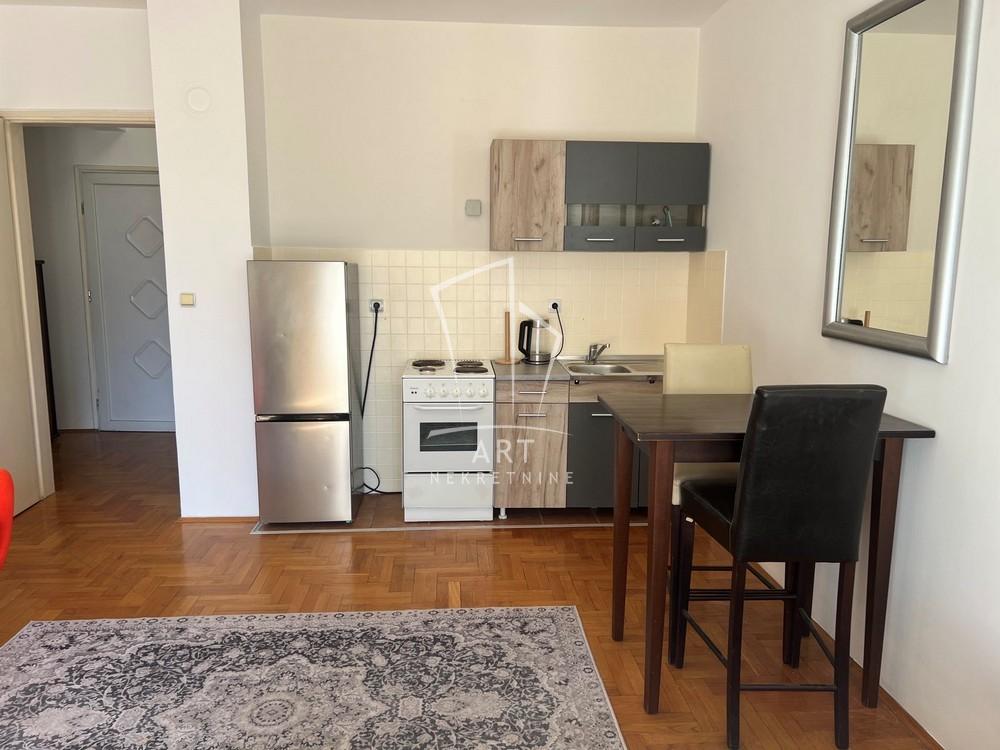 Slika 4 - Vojvode Dobrnjca, Jednosoban stan za izdavanje, 29m2, 600€
