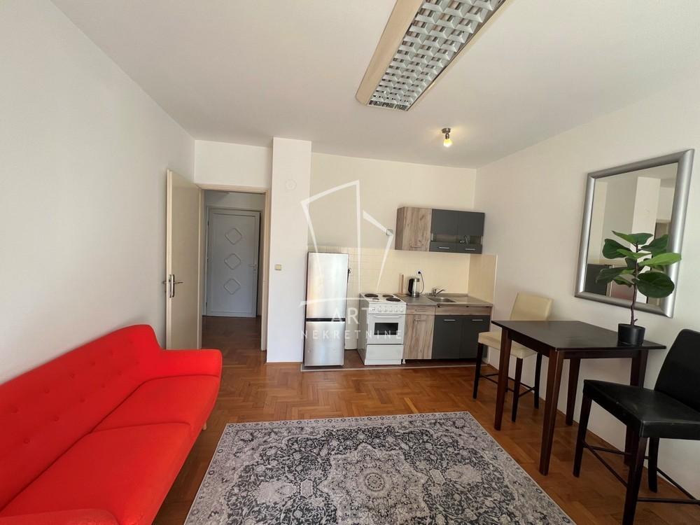 Slika 3 - Vojvode Dobrnjca, Jednosoban stan za izdavanje, 29m2, 600€