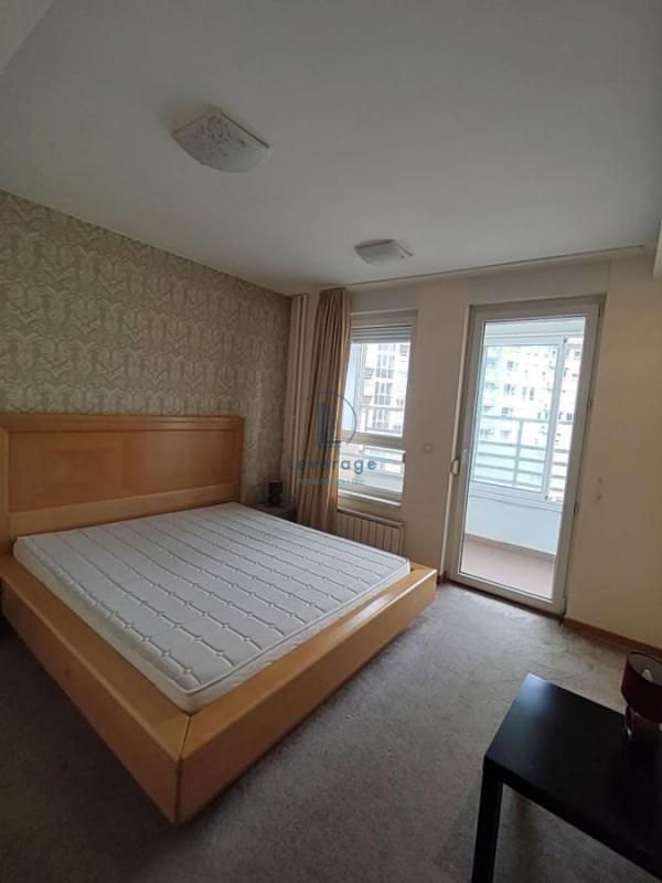 Slika 5 - Bulevar Crvene Armije, Trosoban stan na prodaju, 106m2, 380.000€