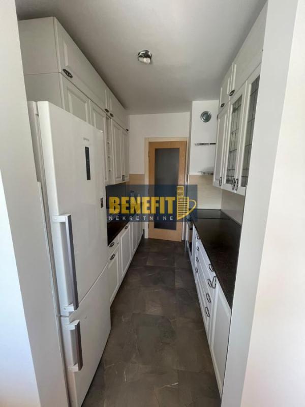 Slika 2 - Četvorosoban stan za izdavanje, 118m2, 1.300€