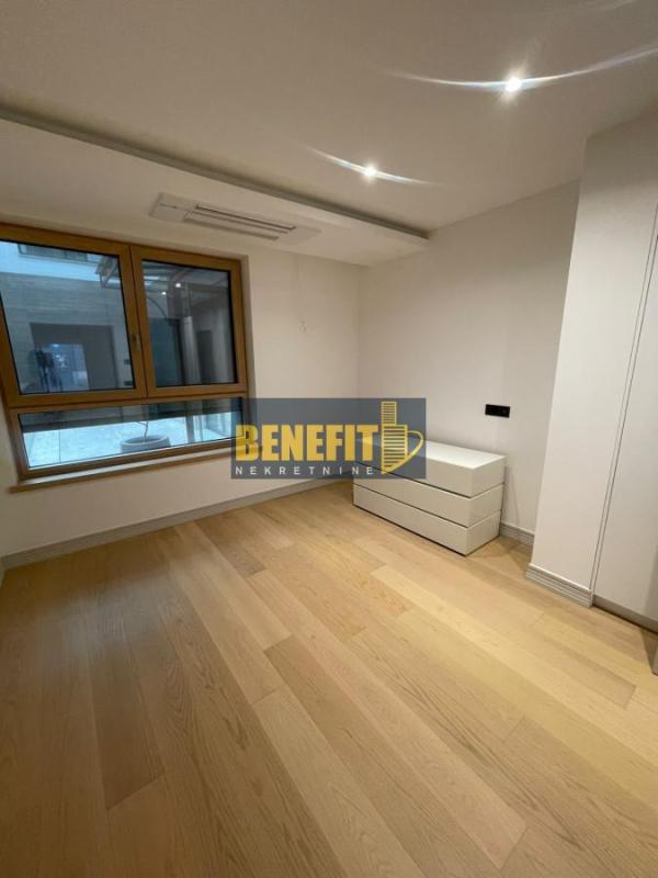 Slika 5 - Četvorosoban stan za izdavanje, 140m2, 3.500€