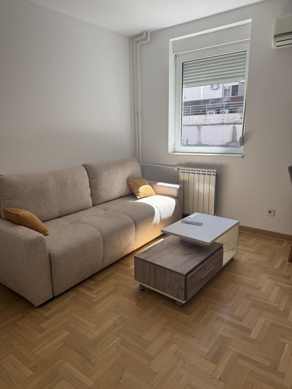 Slika 1 - Jove Ilića, Jednoiposoban stan za izdavanje, 35m2, 600€