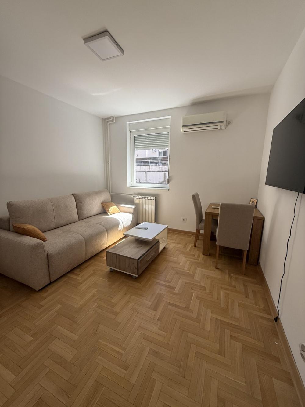 Glavna slika -Jove Ilića, Jednoiposoban stan za izdavanje, 35m2, 600€