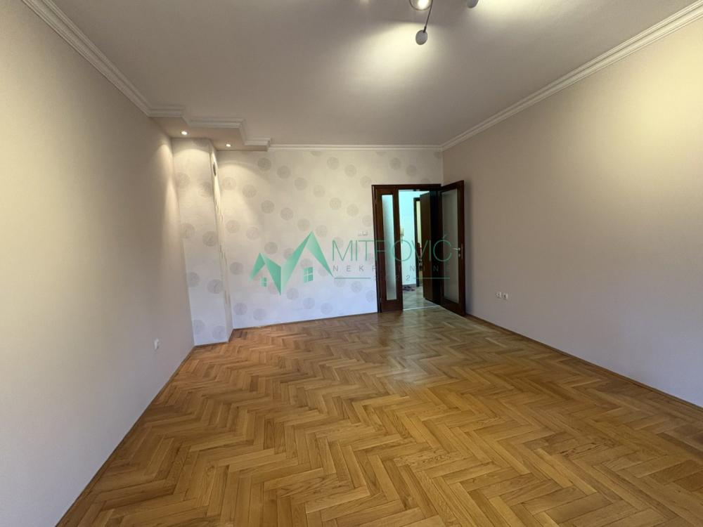 Slika 4 -  Lokal za izdavanje, 61m2, 400€