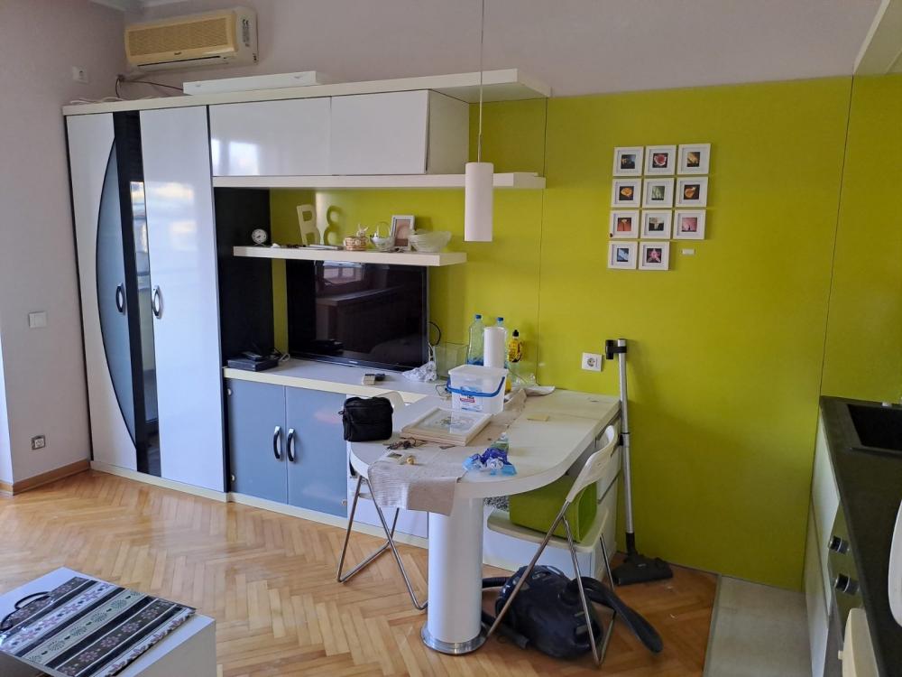 Slika 1 - Tršćanska, Dvosoban stan za izdavanje, 45m2, 650€