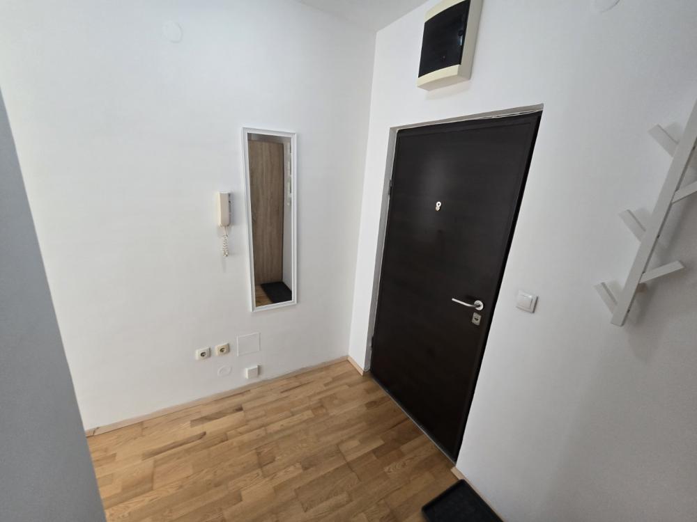 Slika 7 - Novogradska, Dvosoban stan za izdavanje, 45m2, 550€