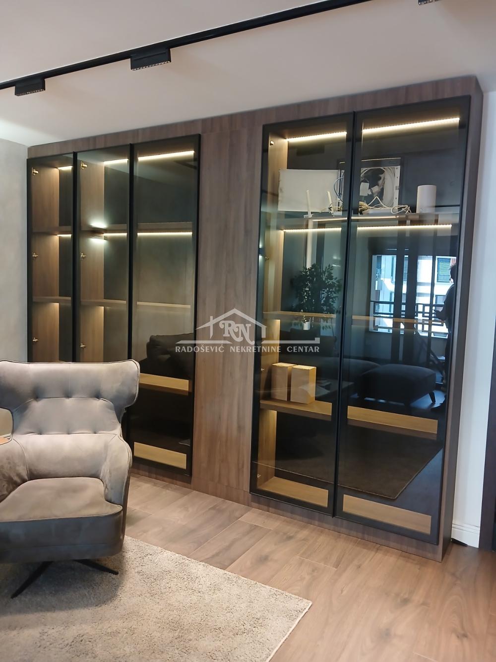 Slika 5 - Niška, Petosoban stan na prodaju, 198m2, 870.000€