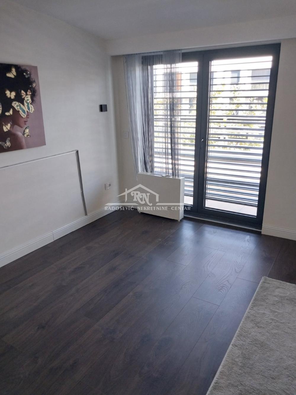 Slika 8 - Niška, Petosoban stan na prodaju, 198m2, 870.000€