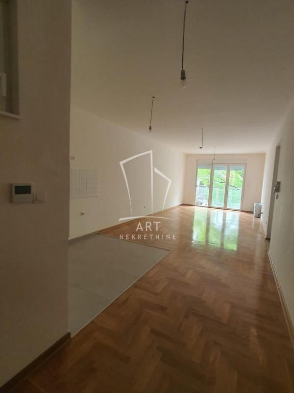Glavna slika -Banjska, Trosoban stan na prodaju, 62m2, 305.500€