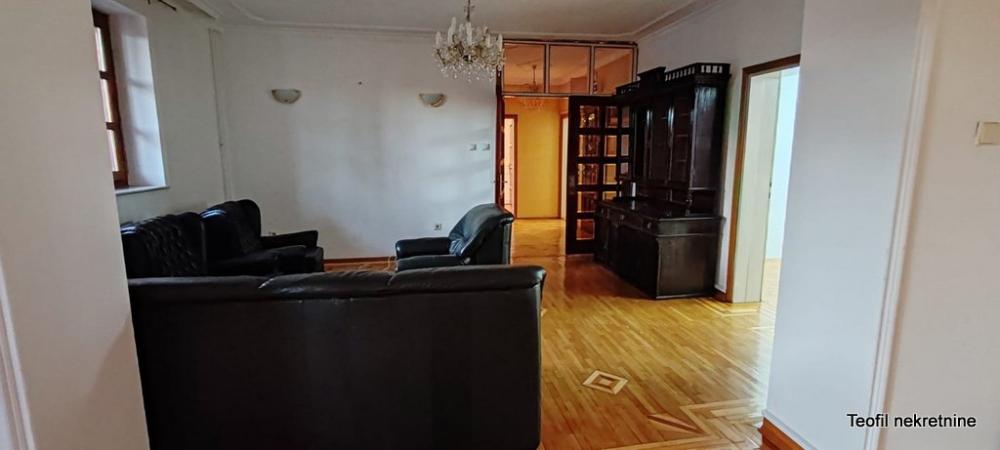 Slika 2 - Pante Srećkovića, Četvorosoban stan za izdavanje, 120m2, 1.250€