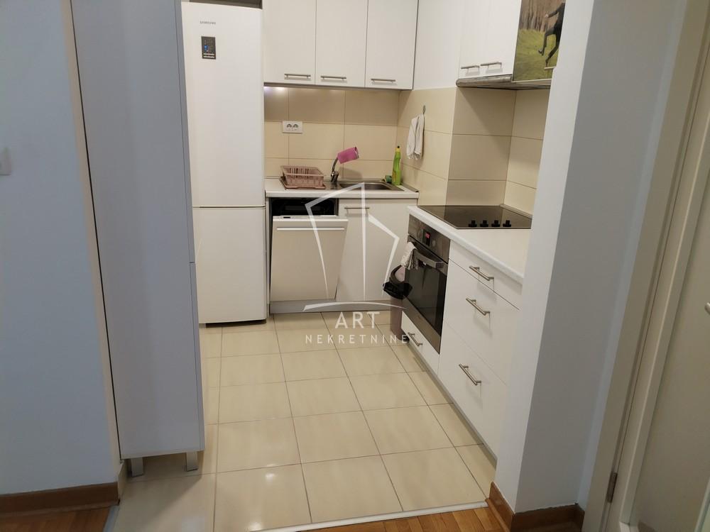Slika 2 - Kaplara Momčila Gavrića, Jednoiposoban stan za izdavanje, 41m2, 550€