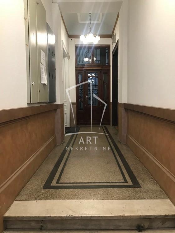 Slika 9 - Topličin Venac,  Lokal za izdavanje, 127m2, 1.750€