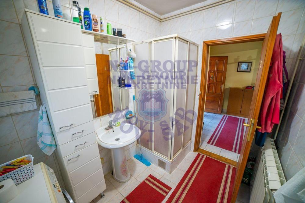 Slika 9 -  Kuća na prodaju, 240m2, 233.000€