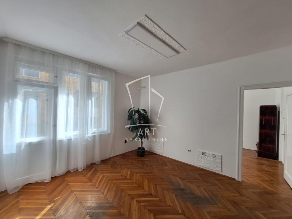 Slika 1 - Koste Stojanovića, Dvosoban stan za izdavanje, 47m2, 800€