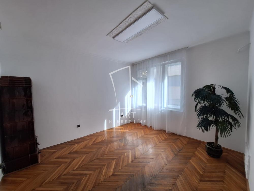 Slika 2 - Koste Stojanovića, Dvosoban stan za izdavanje, 47m2, 800€