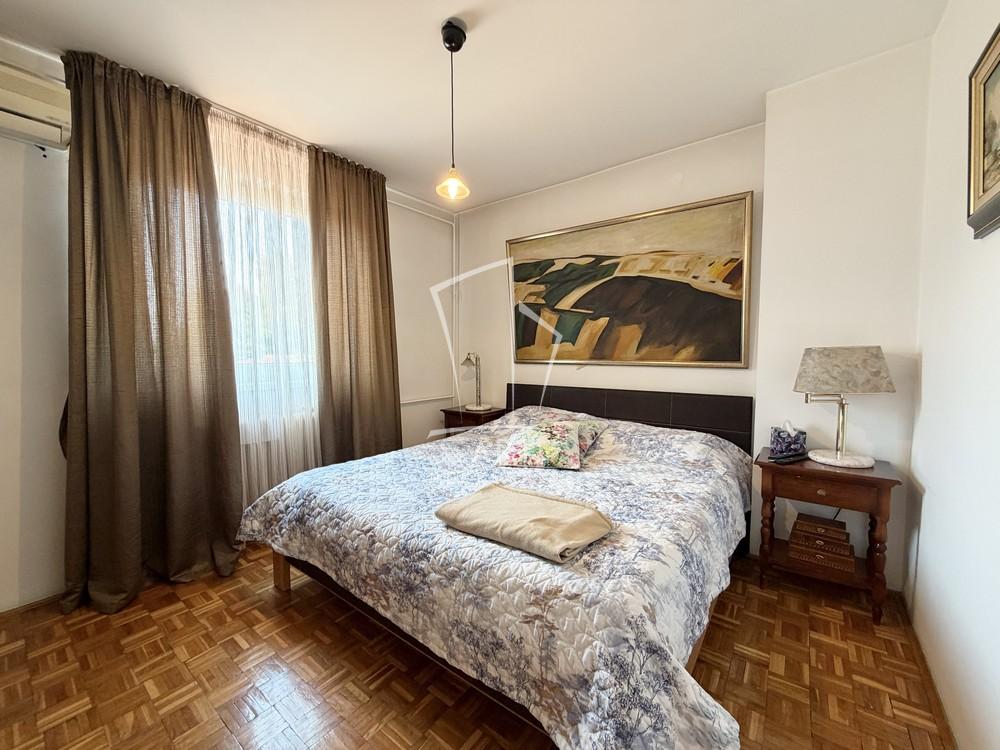 Slika 9 - Generala Mihajla Nedeljkovića,  Kuća za izdavanje, 234m2, 3.000€