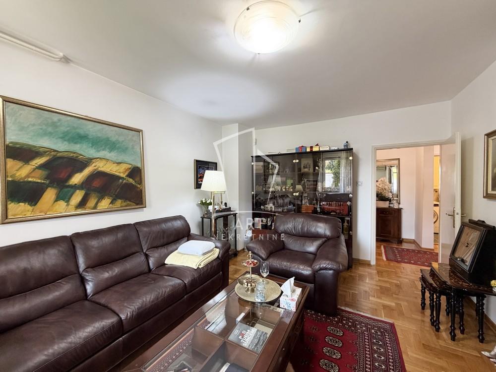 Slika 1 - Generala Mihajla Nedeljkovića,  Kuća za izdavanje, 234m2, 3.000€