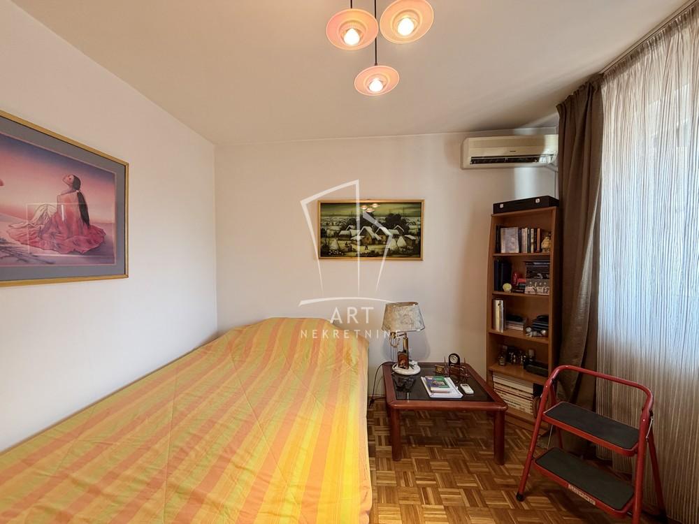 Slika 6 - Generala Mihajla Nedeljkovića,  Kuća za izdavanje, 234m2, 3.000€