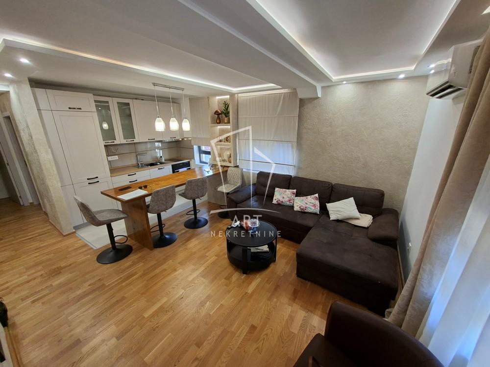 Slika 1 - Vojvođanska, Dvoiposoban stan za izdavanje, 56m2, 800€